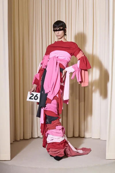 Look 26